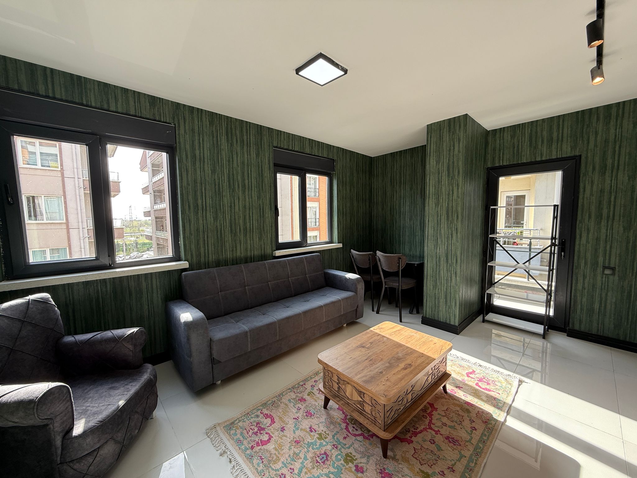 KAMPÜS EMLAK'TAN MERKEZİ KONUMDA SIFIR DAİRE