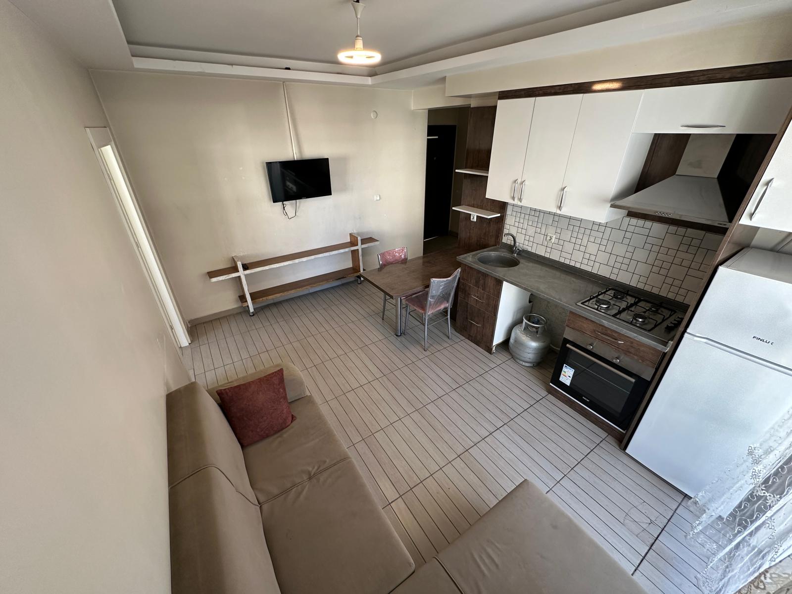 KAMPÜS EMLAK'TAN SEVGİ YOLU ÜZERİ BALKONLU FIRSAT DAİRE