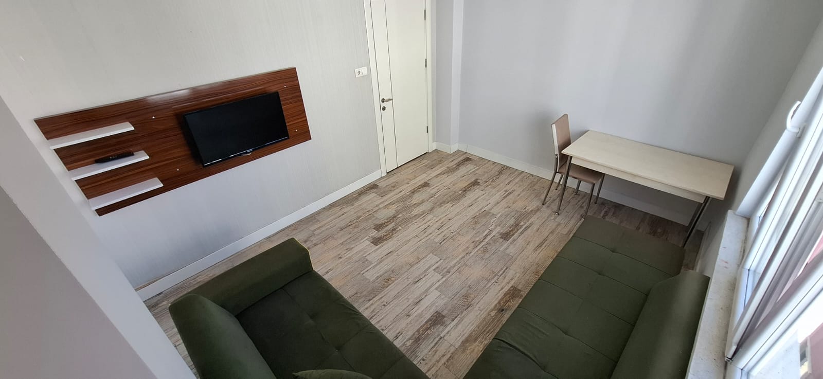 KAMPÜS EMLAK'TAN MERKEZİ KONUMDA 2+0 LÜKS DAİRE