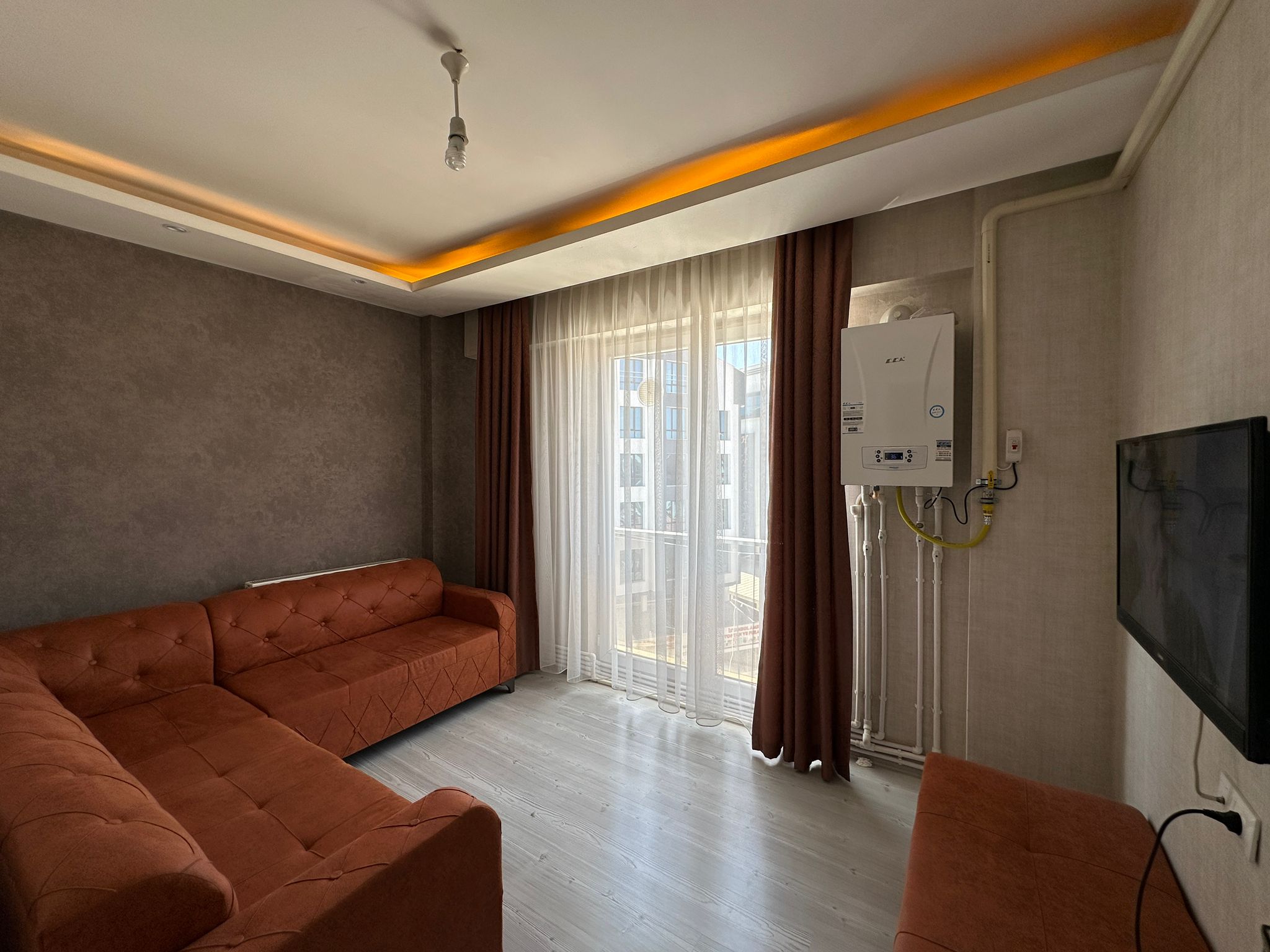 ERENLER'DE MERKEZİ KONUMDA LÜKS 2+0 DAİRE