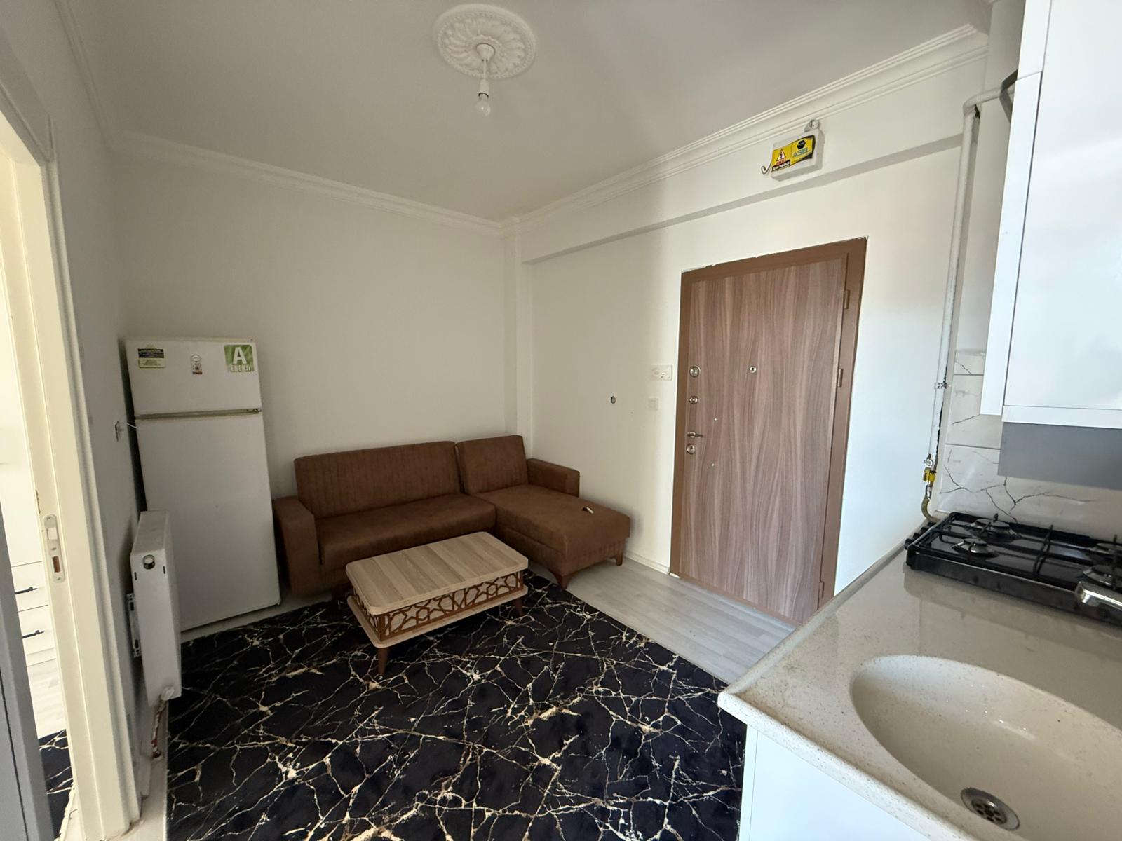 ERENLER'DE MERKEZİ KONUMDA 2+0 FIRSAT DAİRE