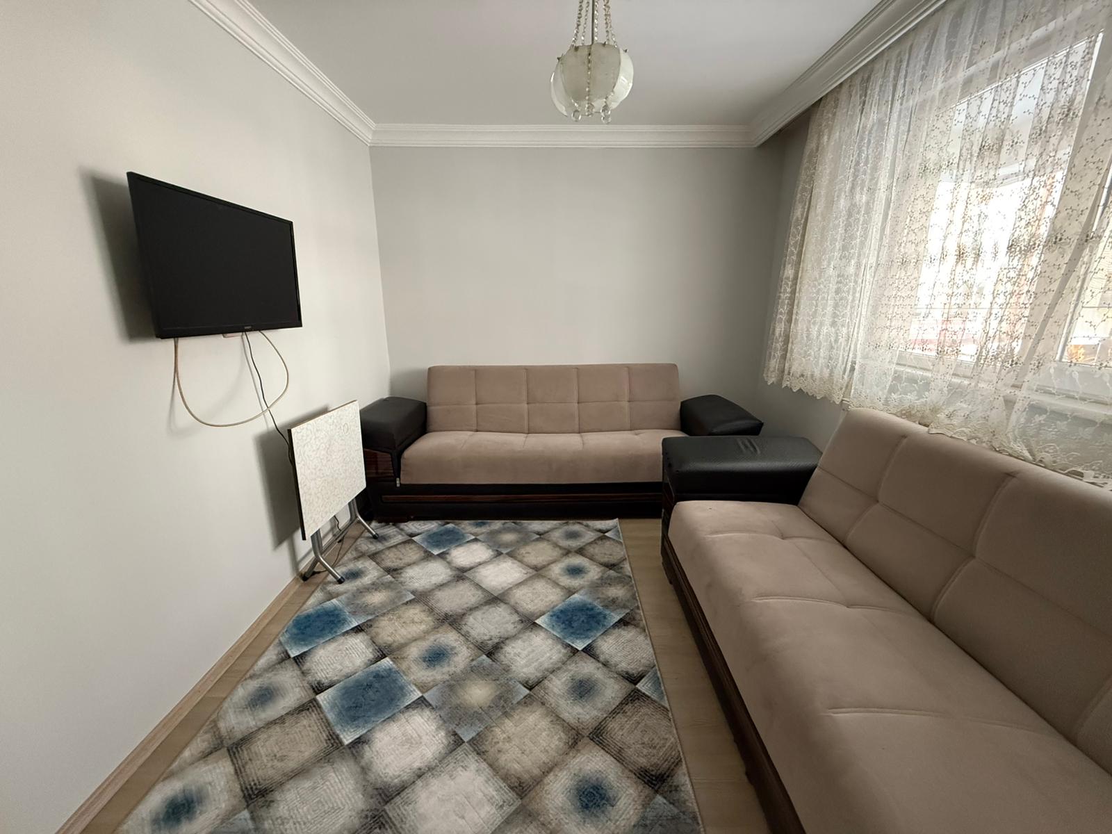 KAMPÜS EMLAK'TAN MERKEZİ KONUMDA YAKIT İNTERNET AİDAT DAHİL 2+1 FIRSAT DAİRE
