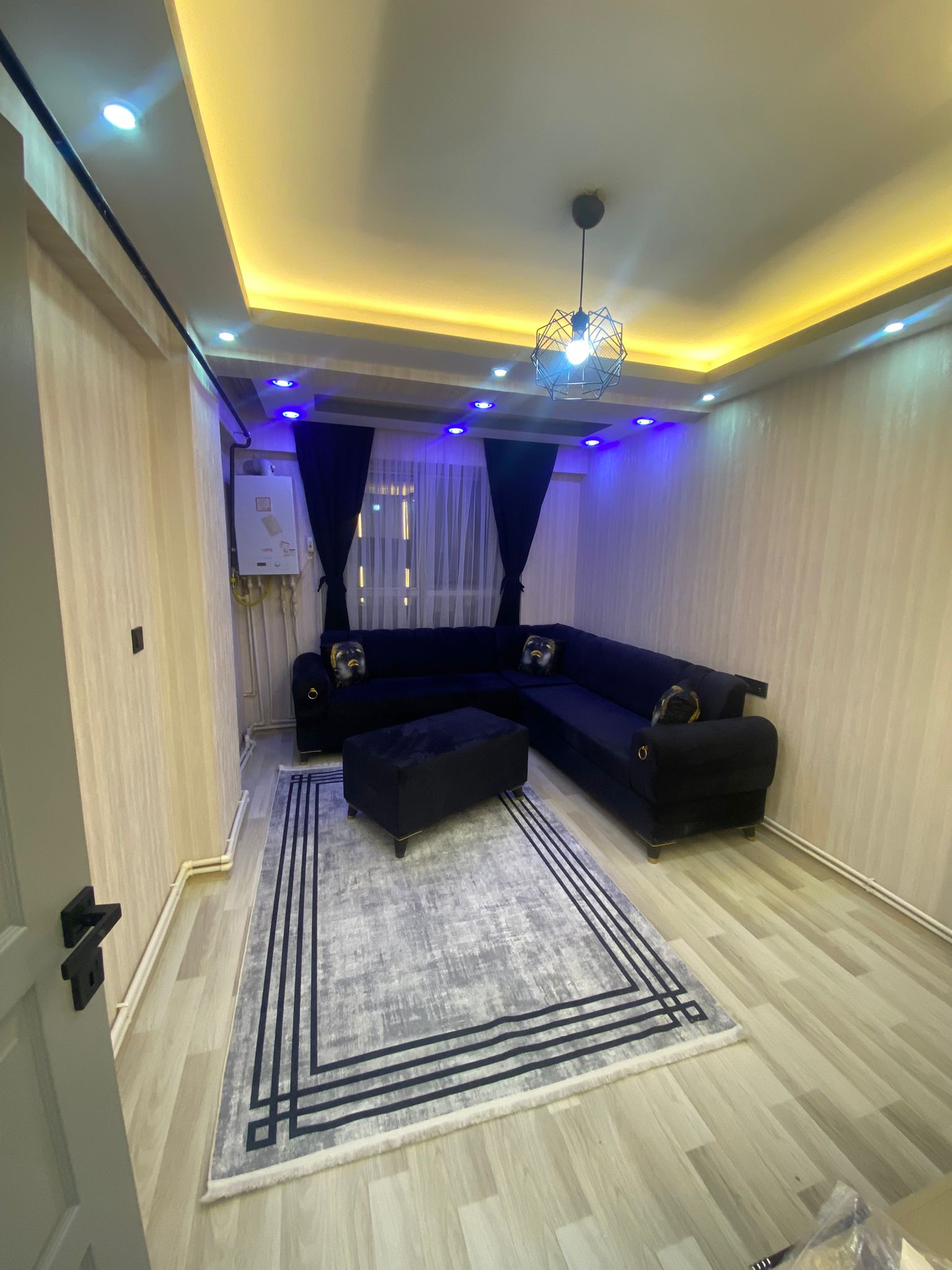 ERENLER'DE MERKEZİ KONUMDA 2+0 LÜKS DAİRE